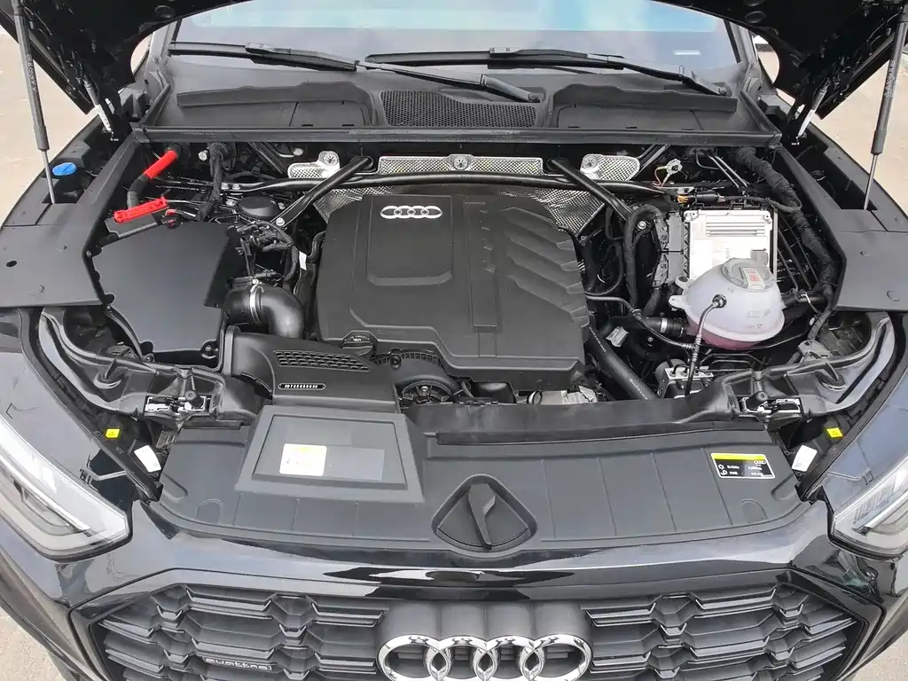 Audi Q5L 2023 — фото 12