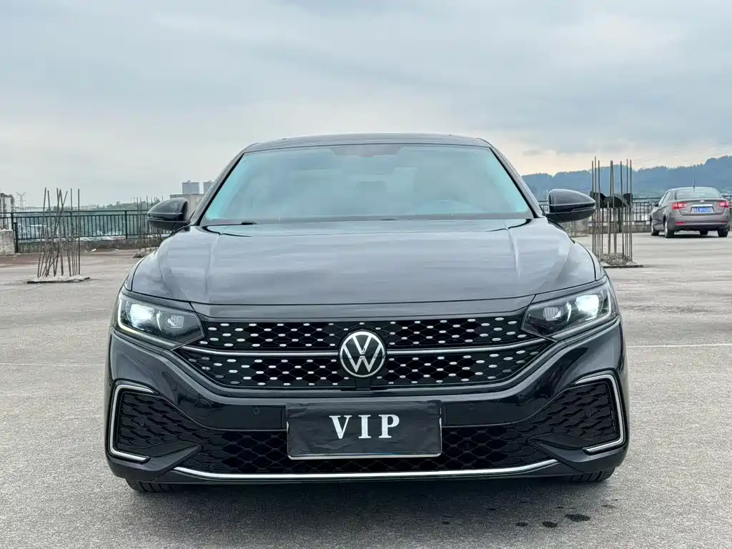 Volkswagen Passat 2022