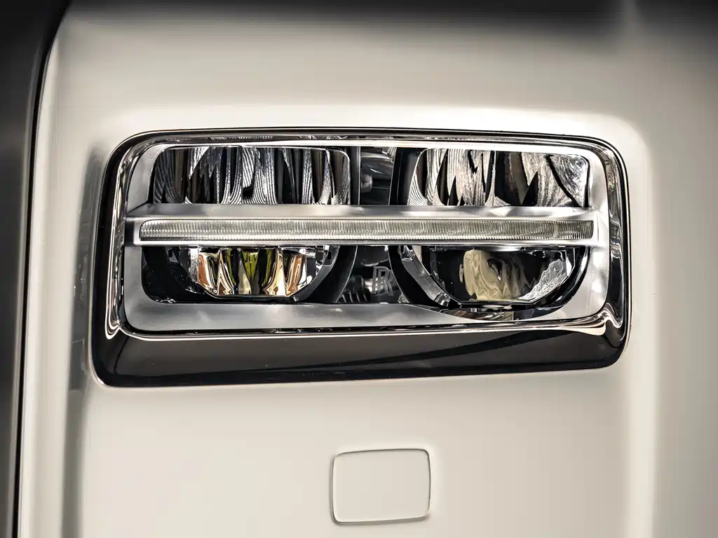 Rolls-Royce Phantom 2015 — фото 8