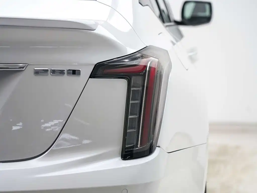 Cadillac CT5 2023 — фото 19