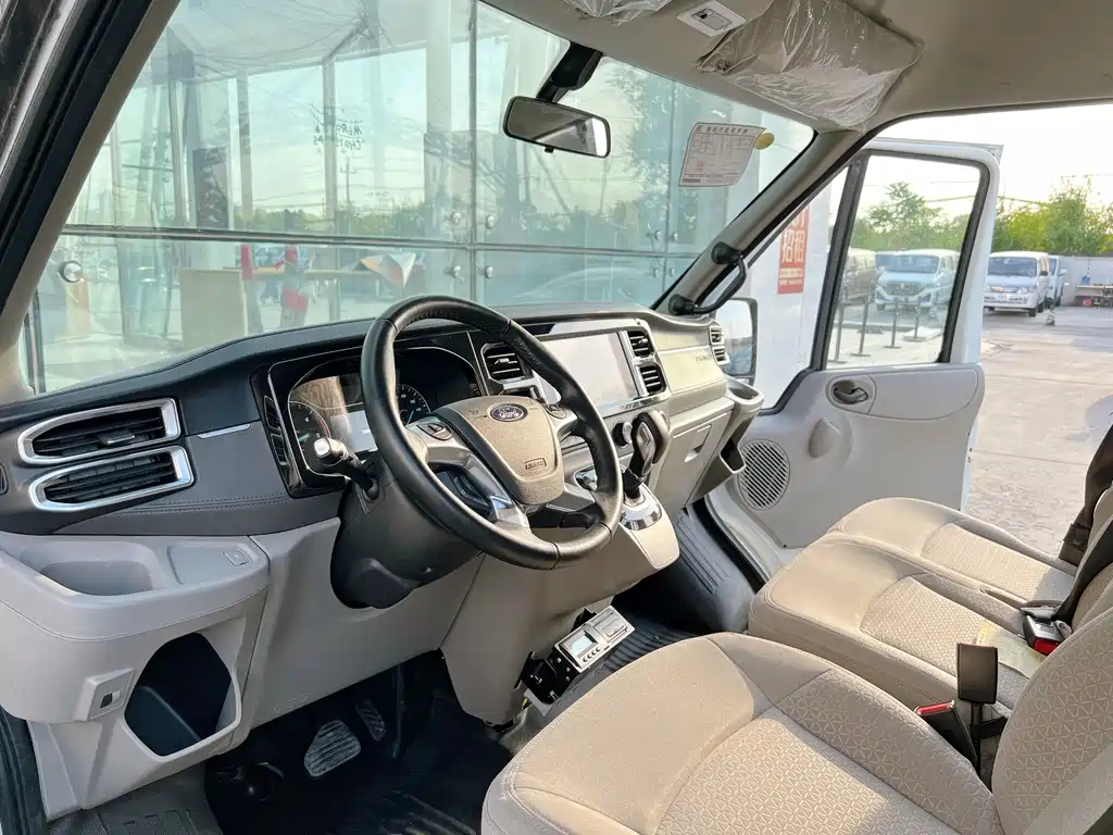 Ford New Generation Transit 2021 — фото 10