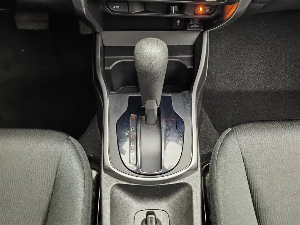 Honda City 2016 — фото 13