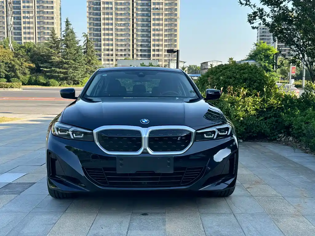 BMW i3 2025 — фото 2