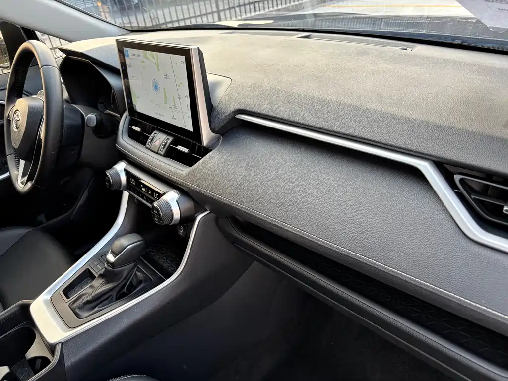 Toyota Wildlander 2022 — фото 14