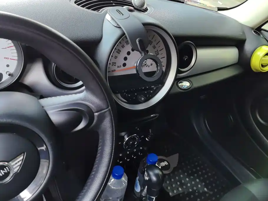 MINI Clubman 2014 — фото 13