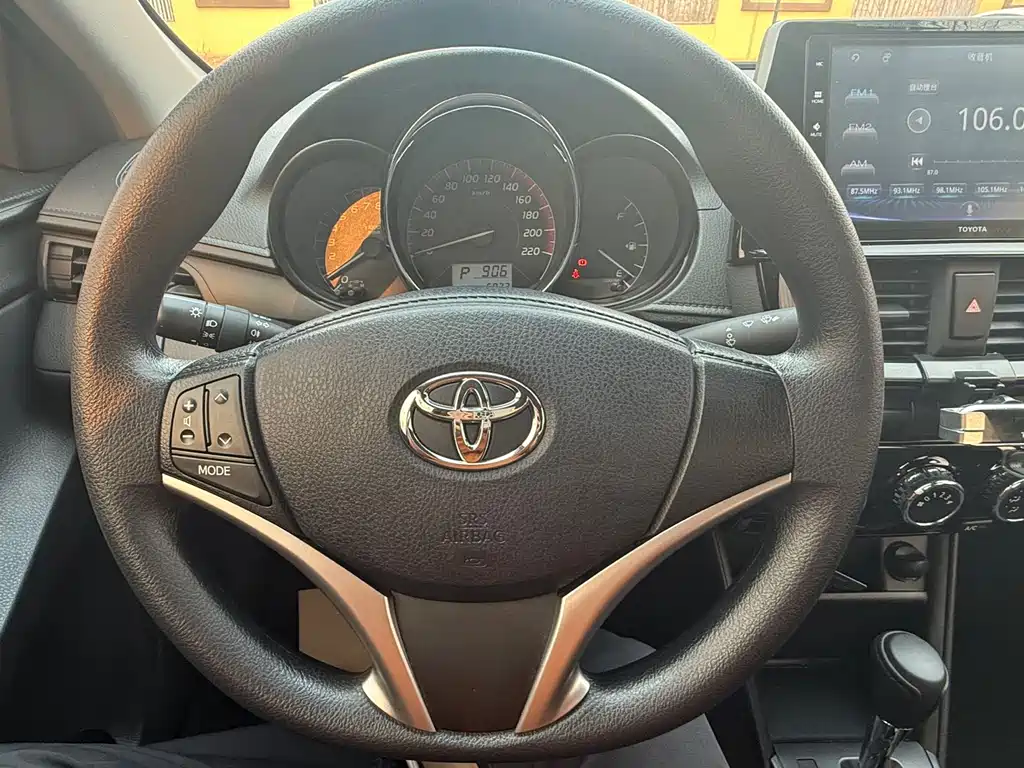 Toyota Vios 2023 — фото 15