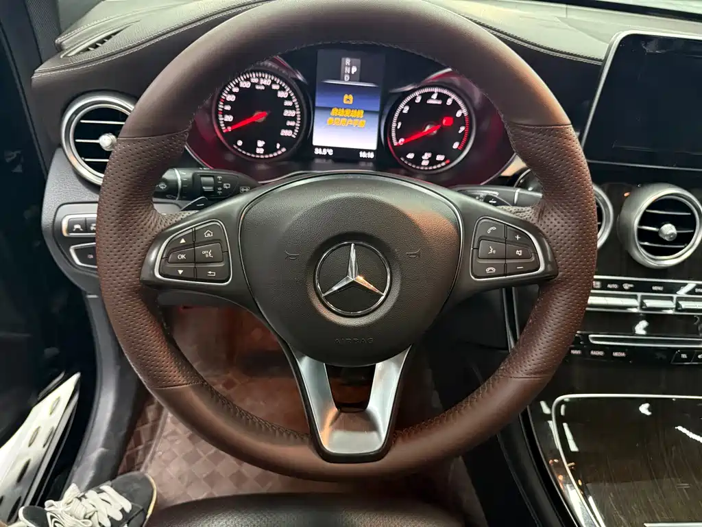 Mercedes-Benz GLC 2018