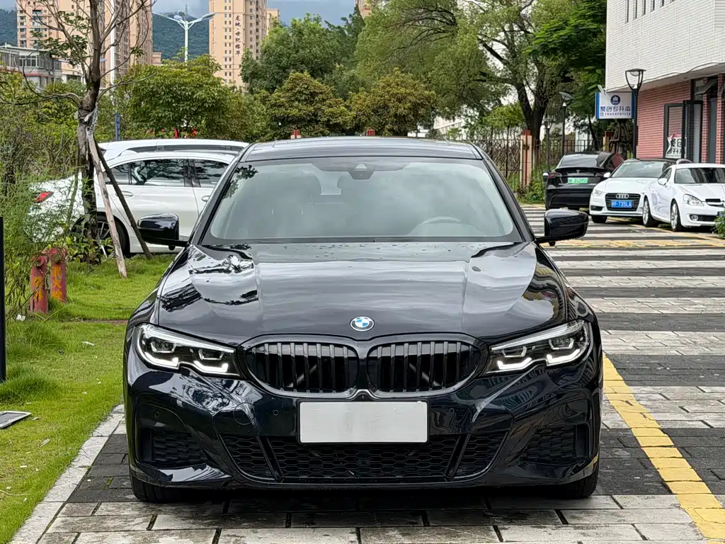 BMW 3 Series 2022