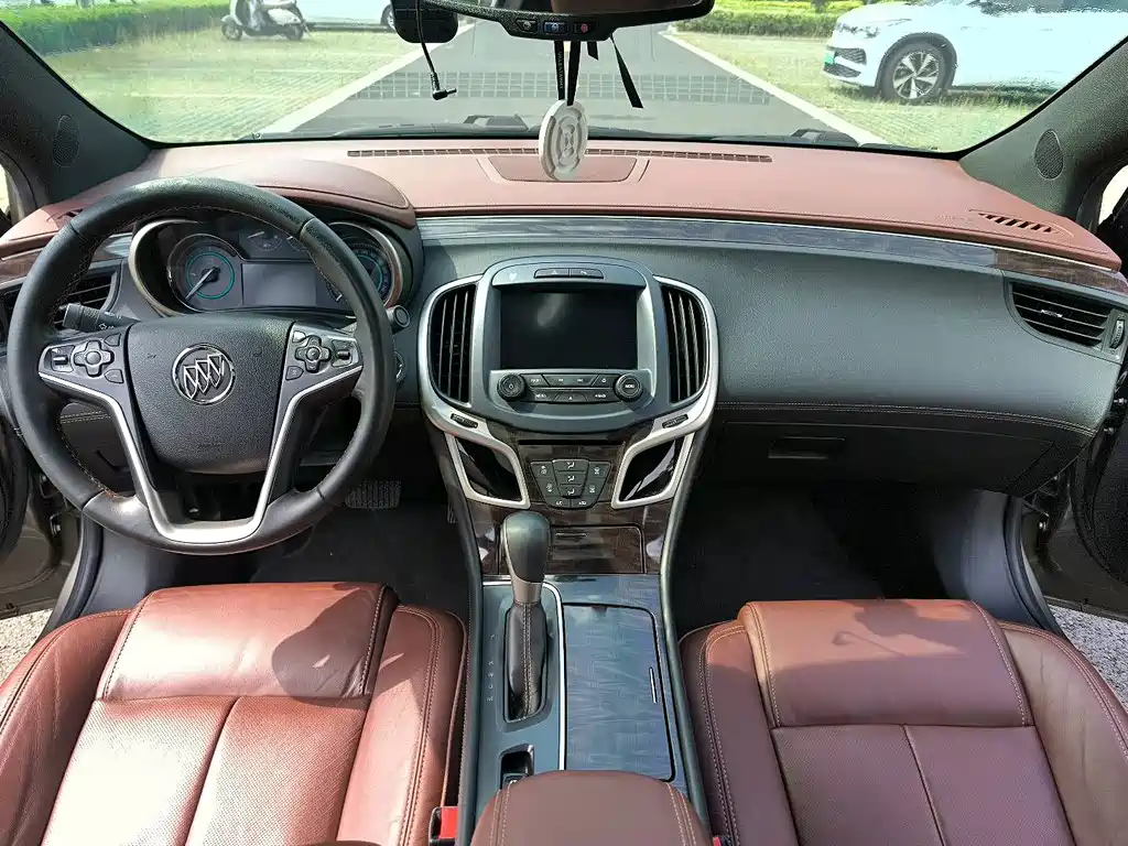 Buick LaCrosse 2015 — фото 5