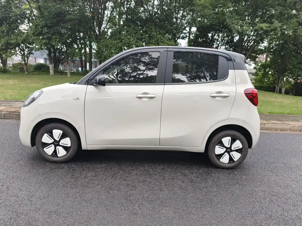 Wuling MINIEV 2025