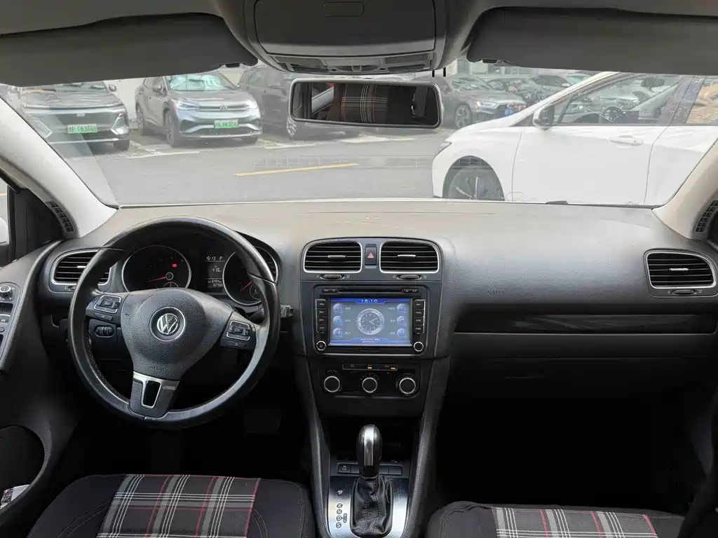 Volkswagen Golf 2014