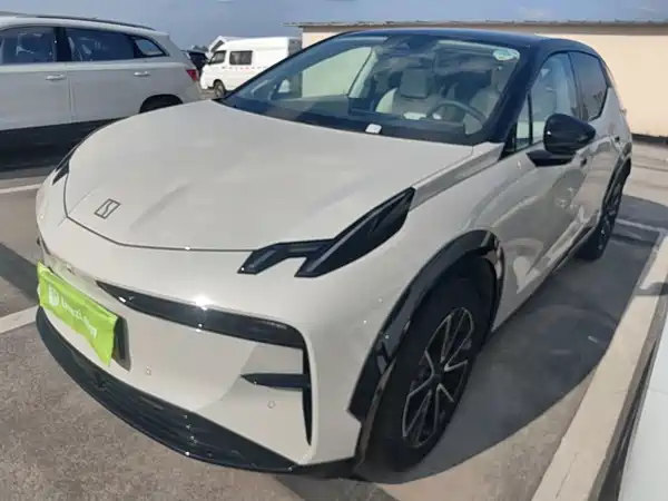 Zeekr X 2024
