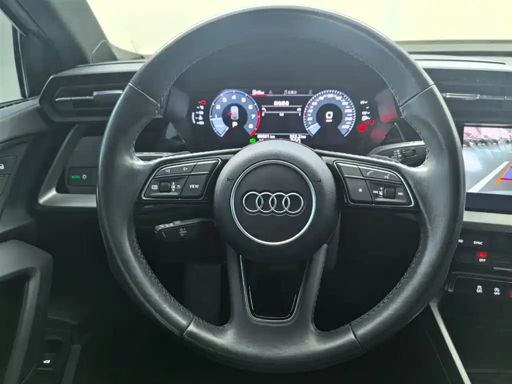 Audi A3 2021 — фото 9