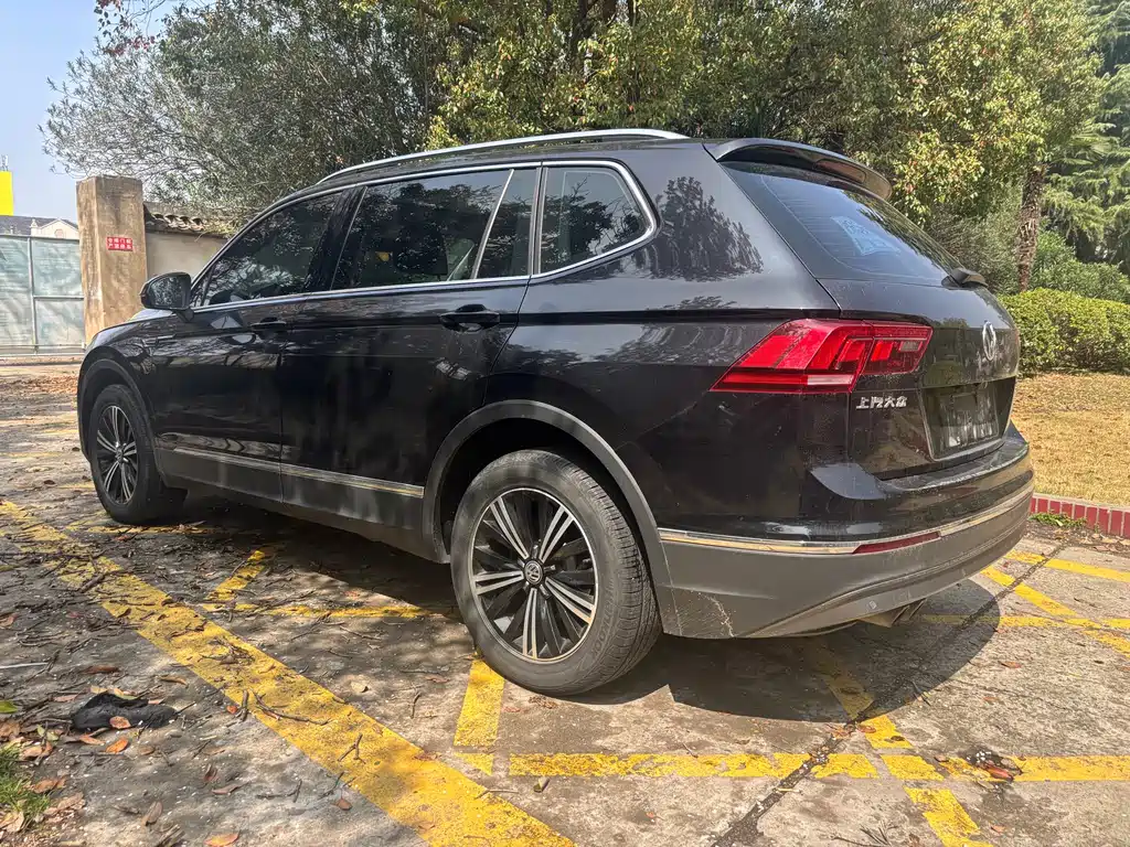 Volkswagen Tiguan L 2019 — фото 7