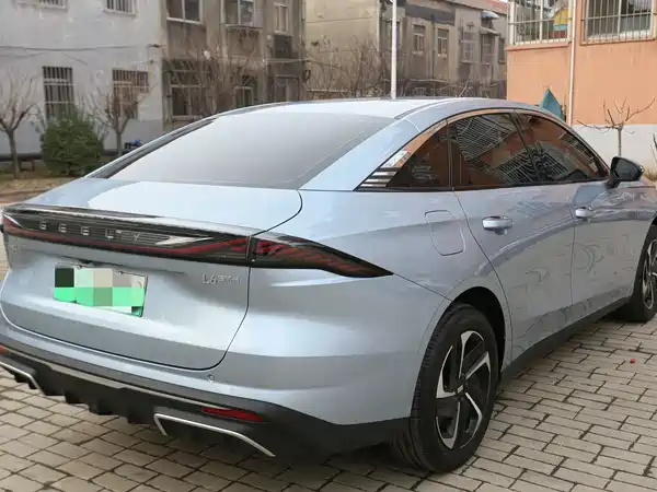 Geely Galaxy L6 2025