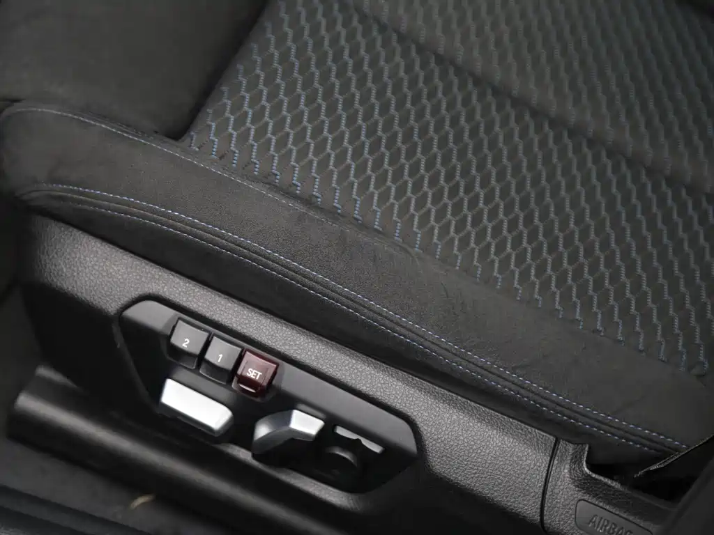 BMW 1 Series 2017 — фото 19