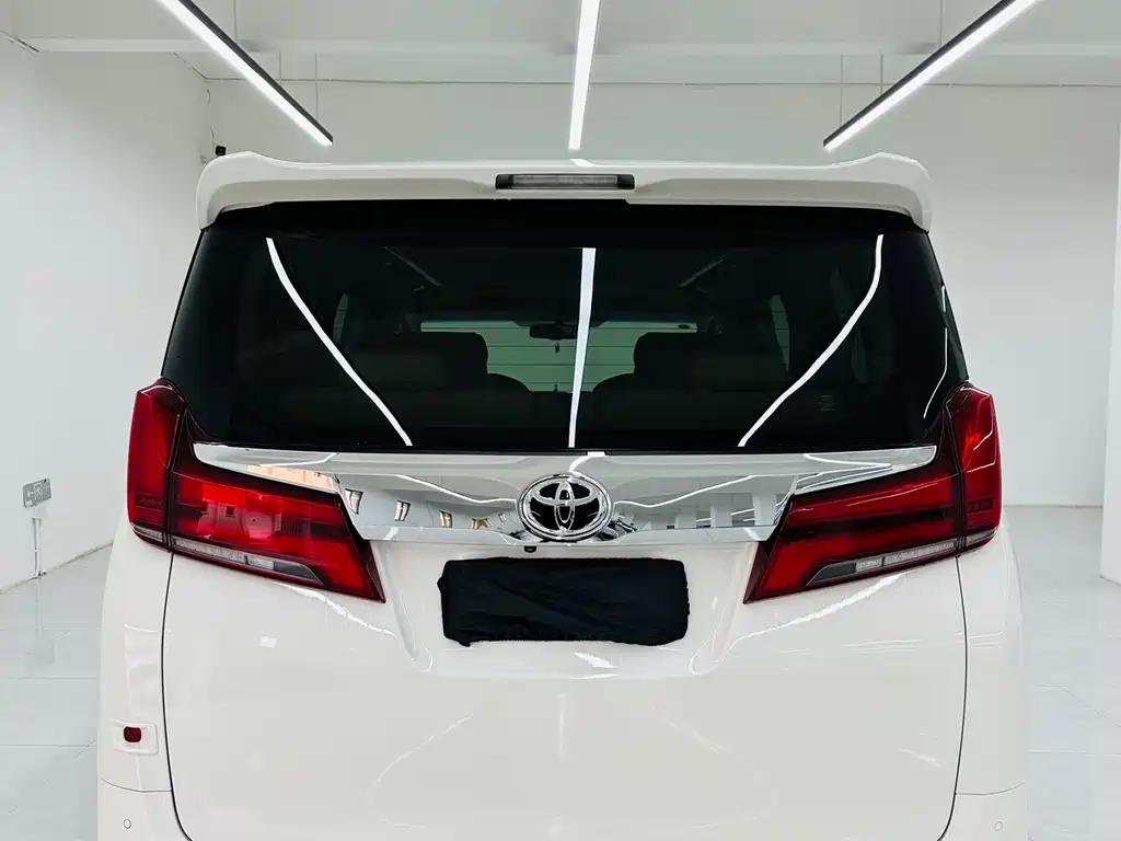 Toyota Alphard 2018 — фото 5