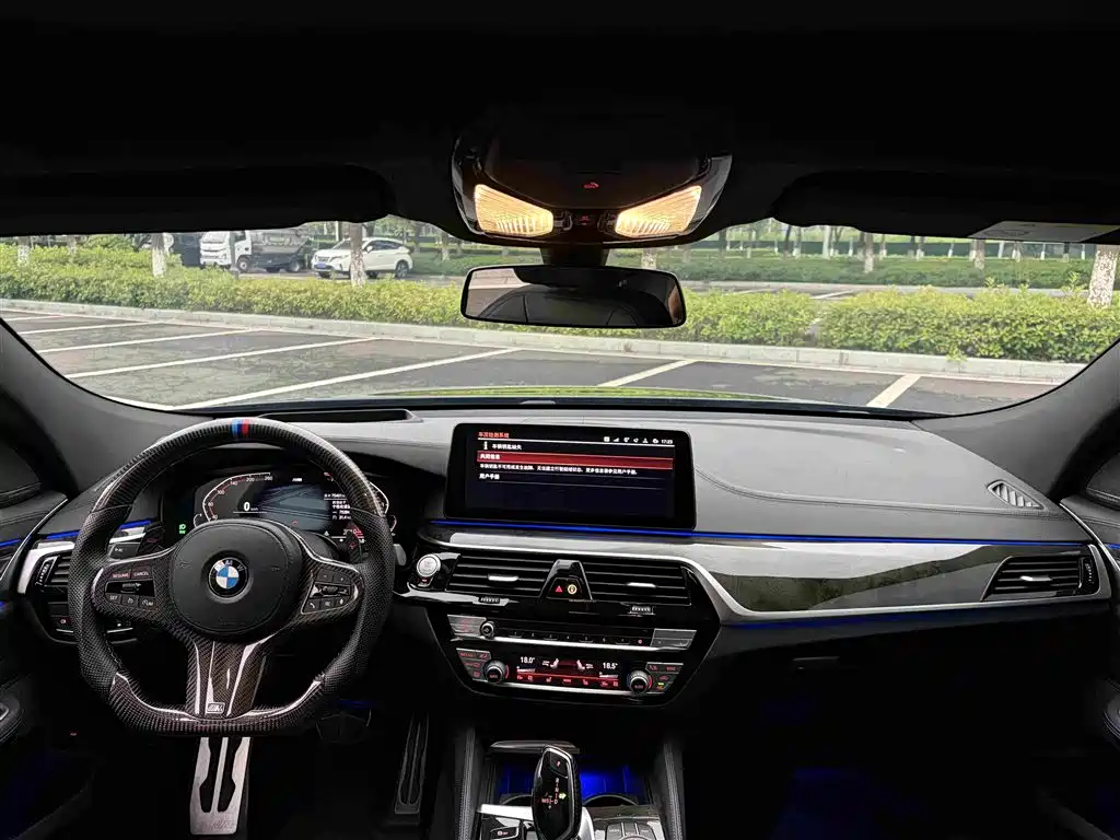 BMW 6 Series GT 2022 — фото 11
