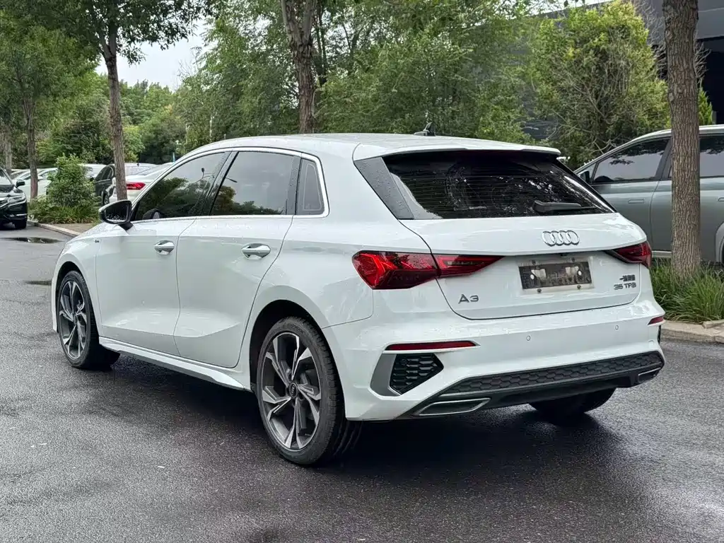 Audi A3 2022 — фото 18