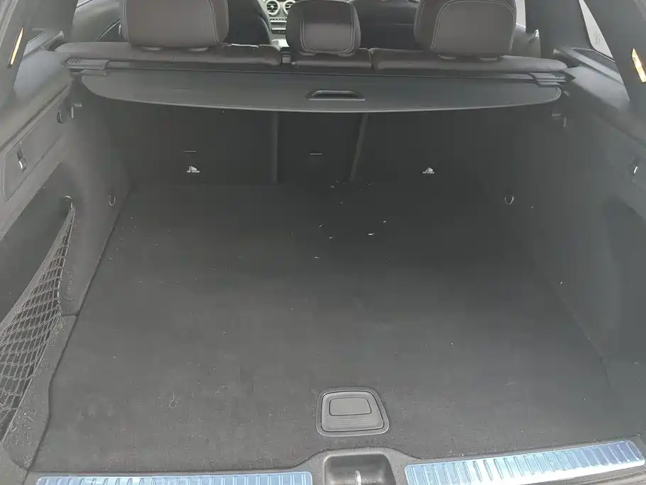 Mercedes-Benz GLC 2023