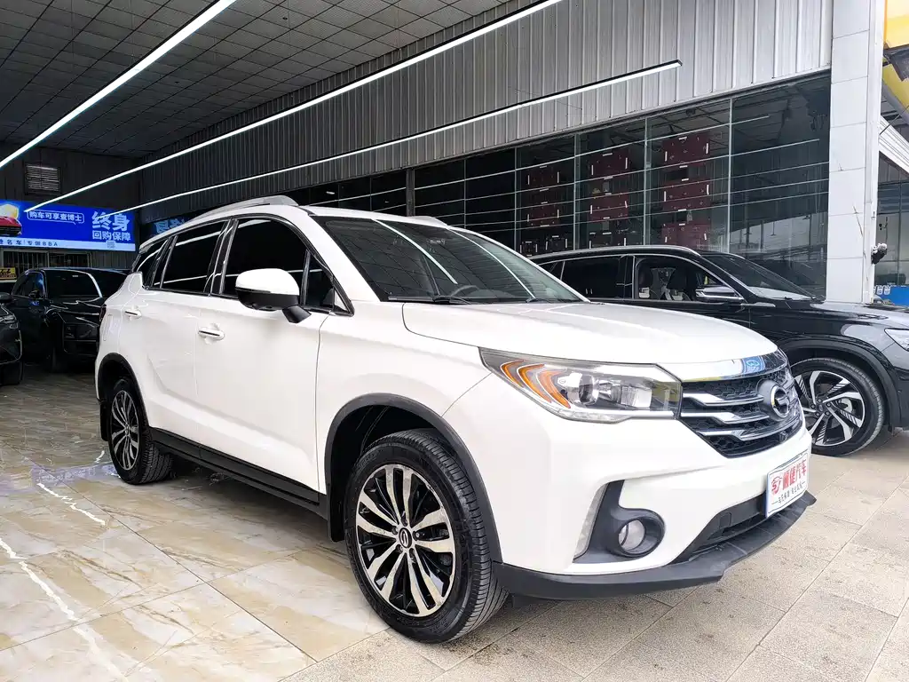 GAC Motor Trumpchi GS4 2017 — фото 3