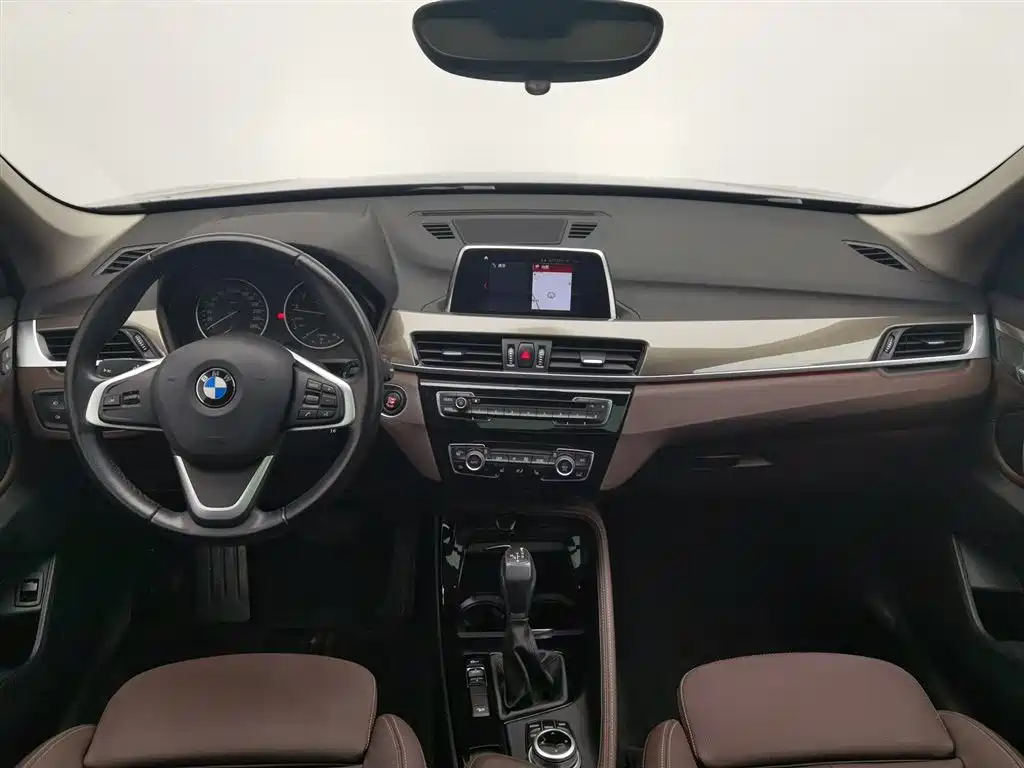 BMW X1 2018 — фото 5