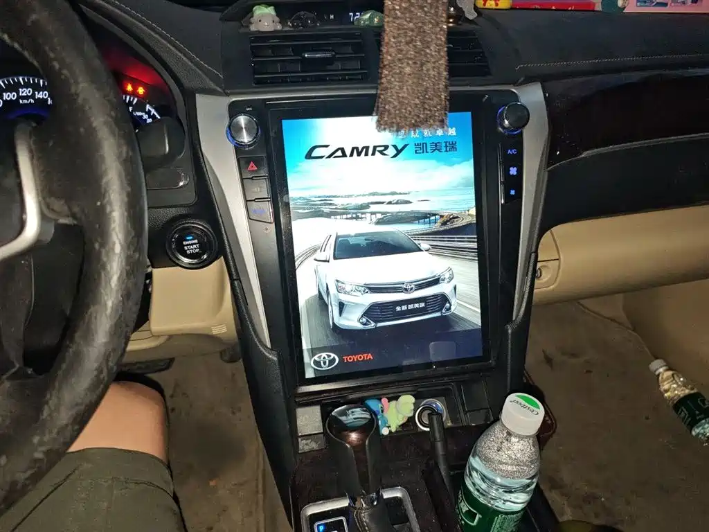 Toyota Camry 2016 — фото 14