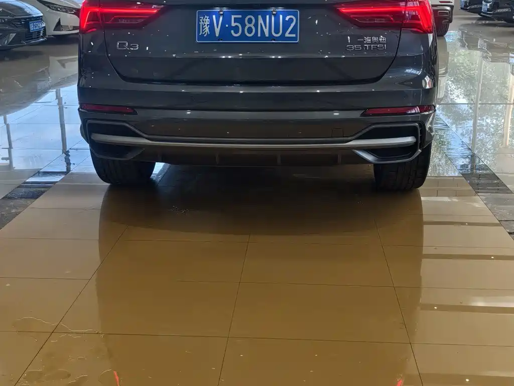 Audi Q3 2022 — фото 7
