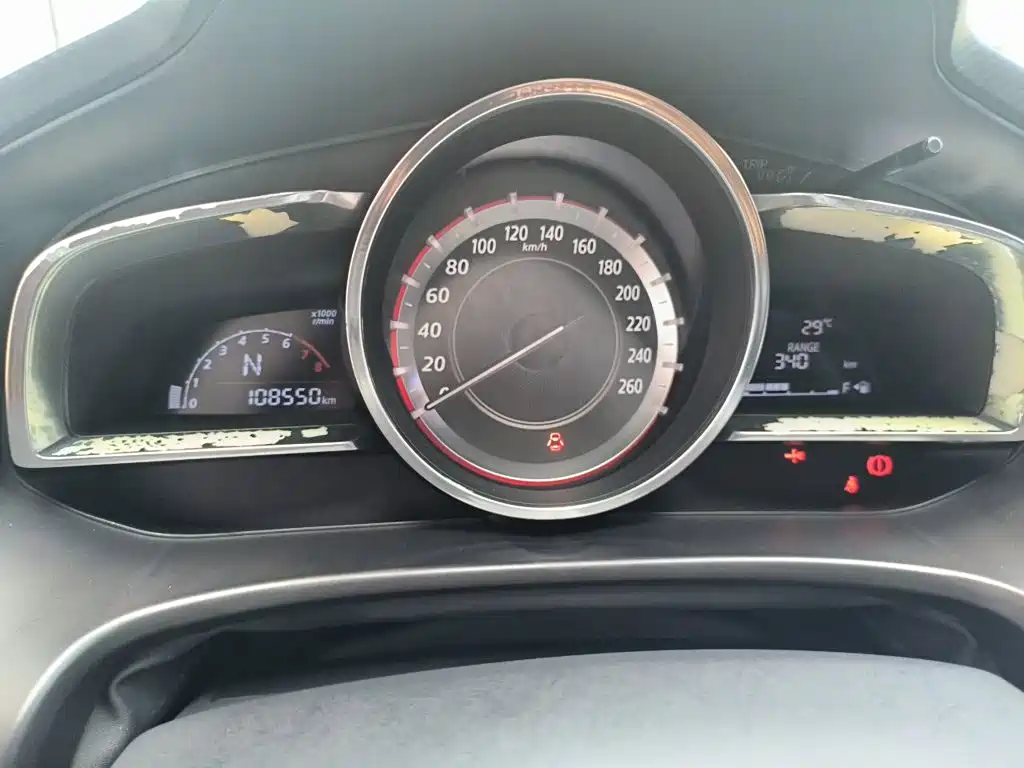 Mazda 3 Axela 2016