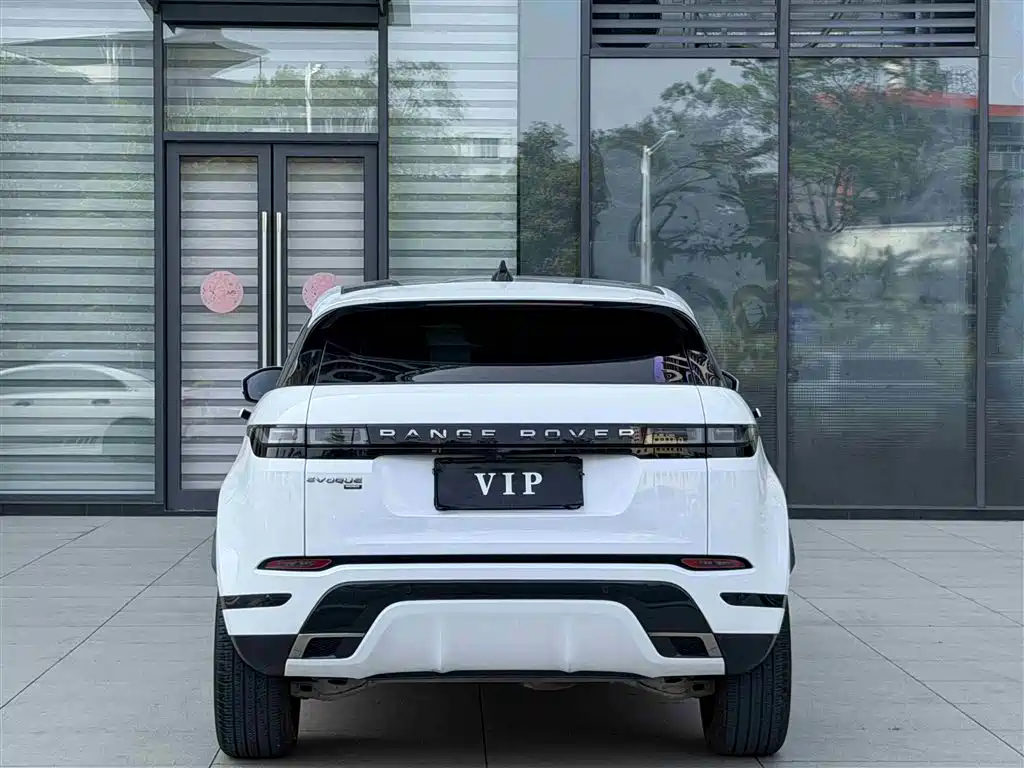 Land Rover Evoque 2023 — фото 9