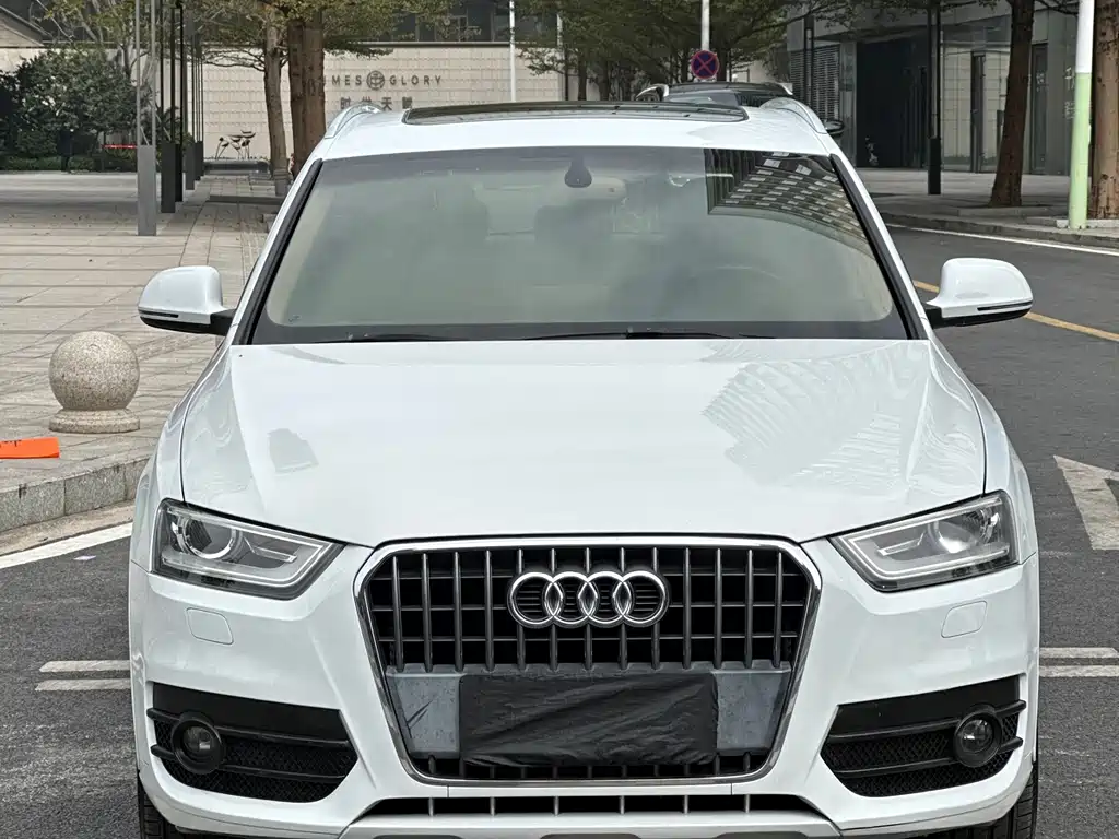 Audi Q3 2014