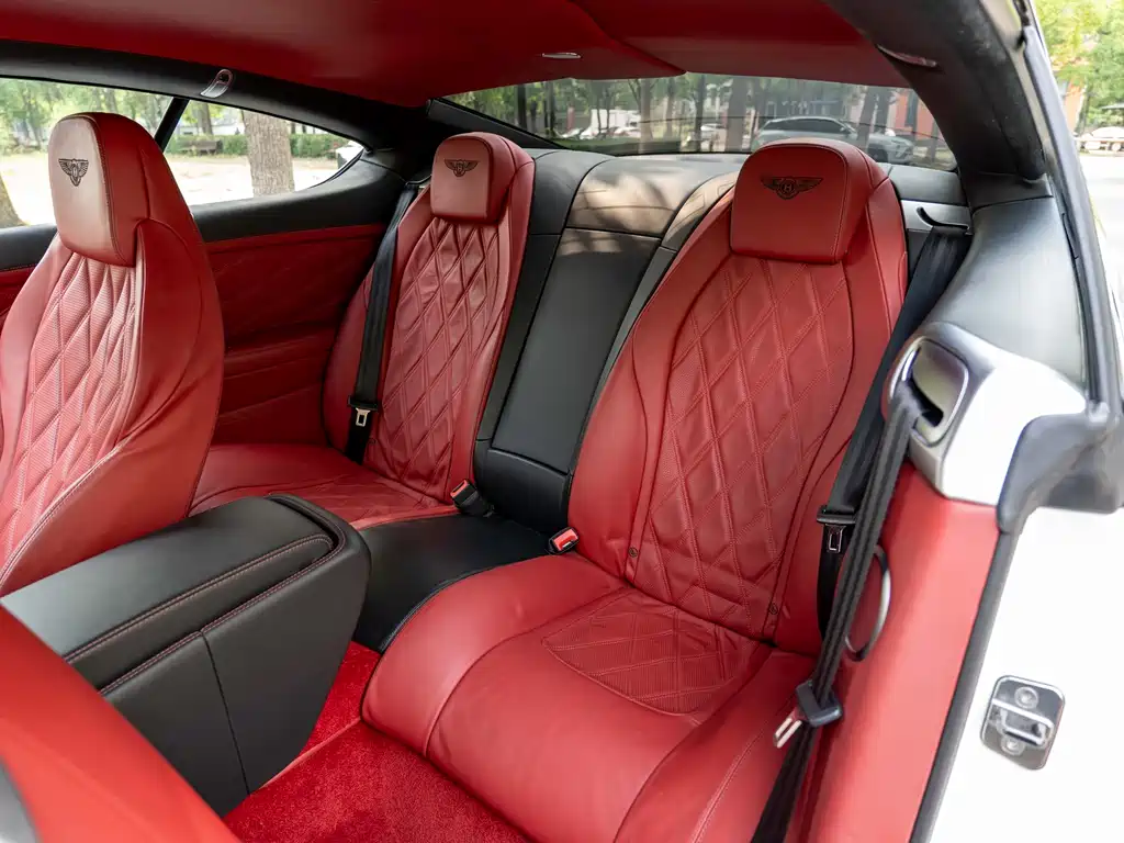 Bentley Continental 2014 — фото 12