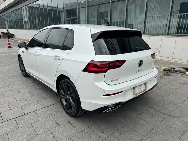 Volkswagen Golf 2023