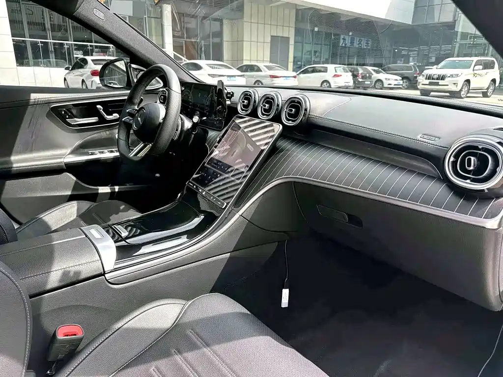 Mercedes-Benz C-Class 2022 — фото 8