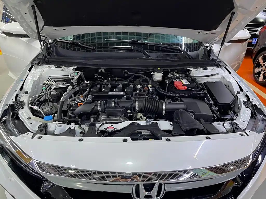 Honda Accord 2020 — фото 18