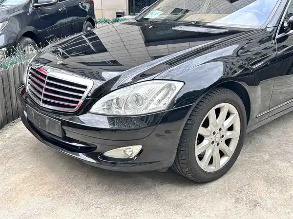 Mercedes-Benz S-Class 2008