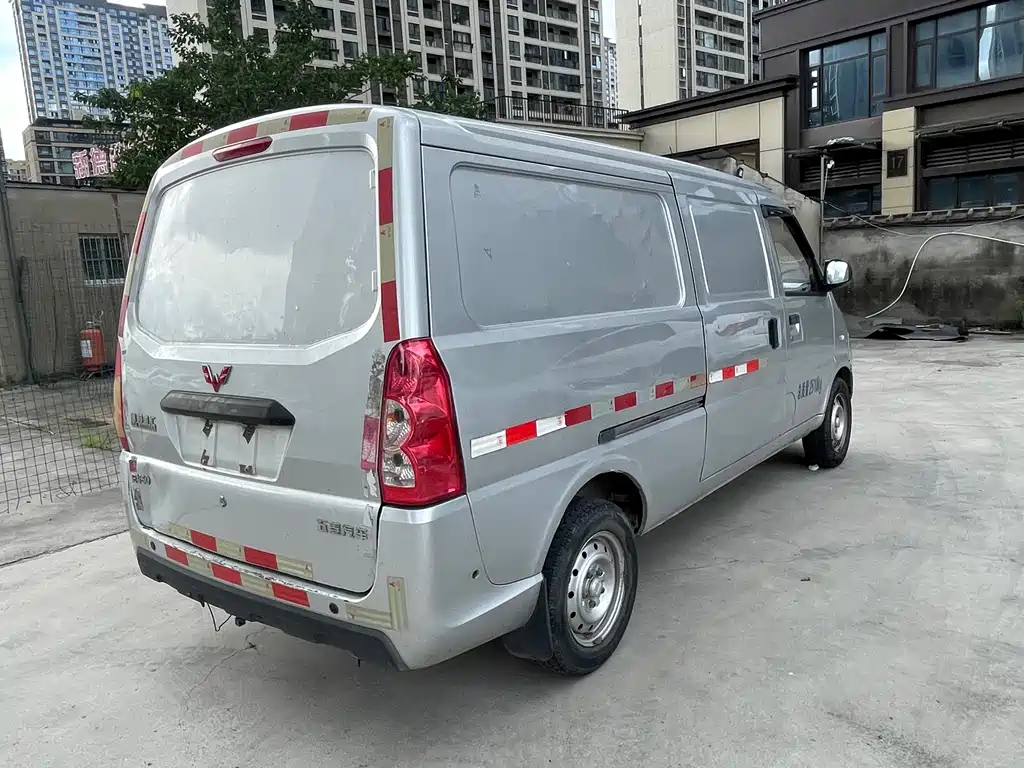Wuling EV50 2022 — фото 9