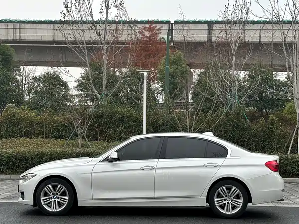 BMW 3 Series 2017