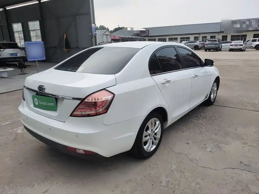 Geely Emgrand 2015