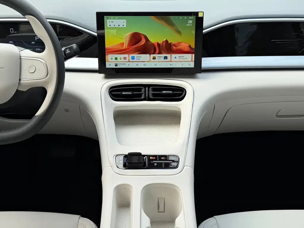 Geely Galaxy Starwish 2026 — фото 14