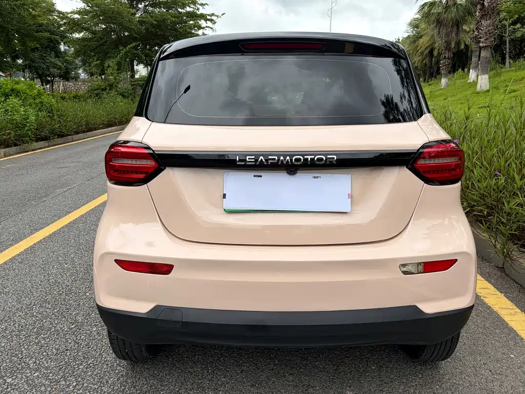 Leapmotor Zero Running T03 2022 — фото 11
