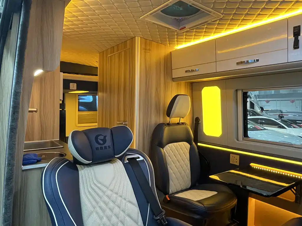 Maxus V90 RV 2022 — фото 26