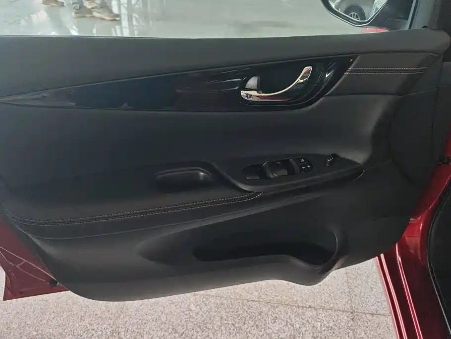 Nissan Tiida 2020