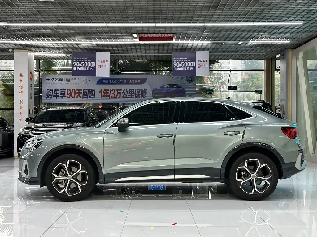 Audi Q3 Sportback 2021 — фото 8