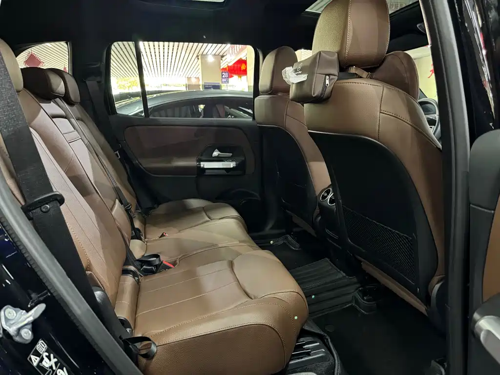 Mercedes-Benz GLB 2023 — фото 12