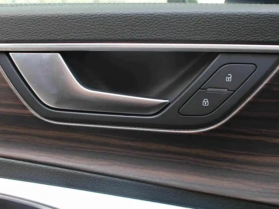Audi A6L 2020 — фото 10