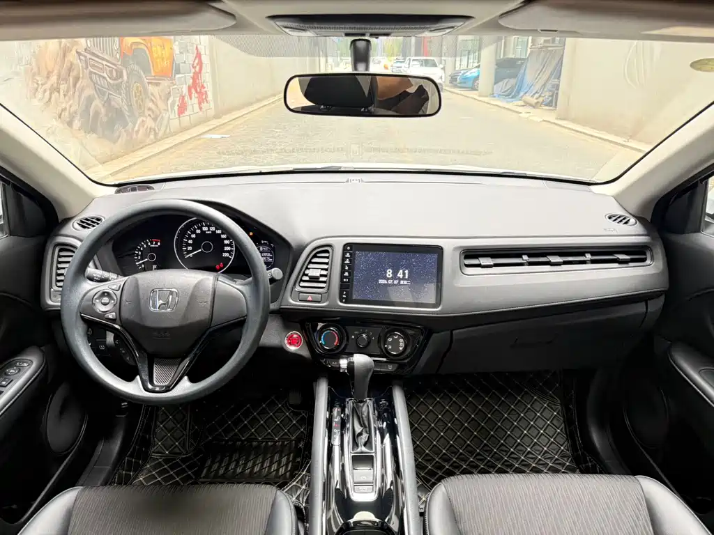 Honda Vezel 2022 — фото 8