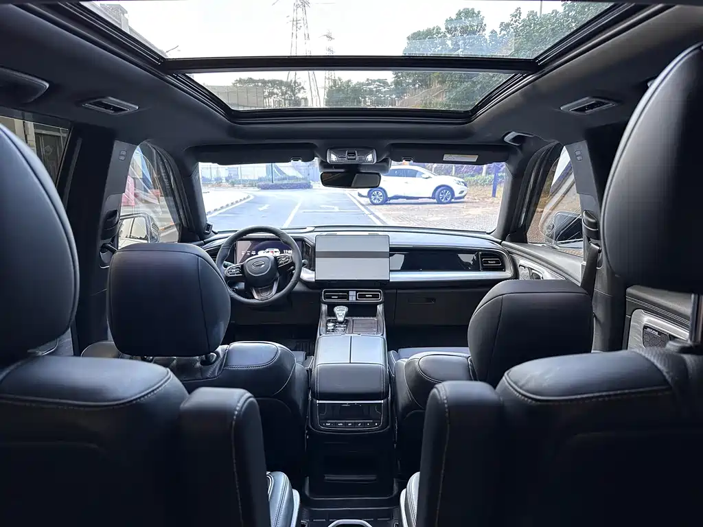 GAC Motor Trumpchi GS8 2023 — фото 15