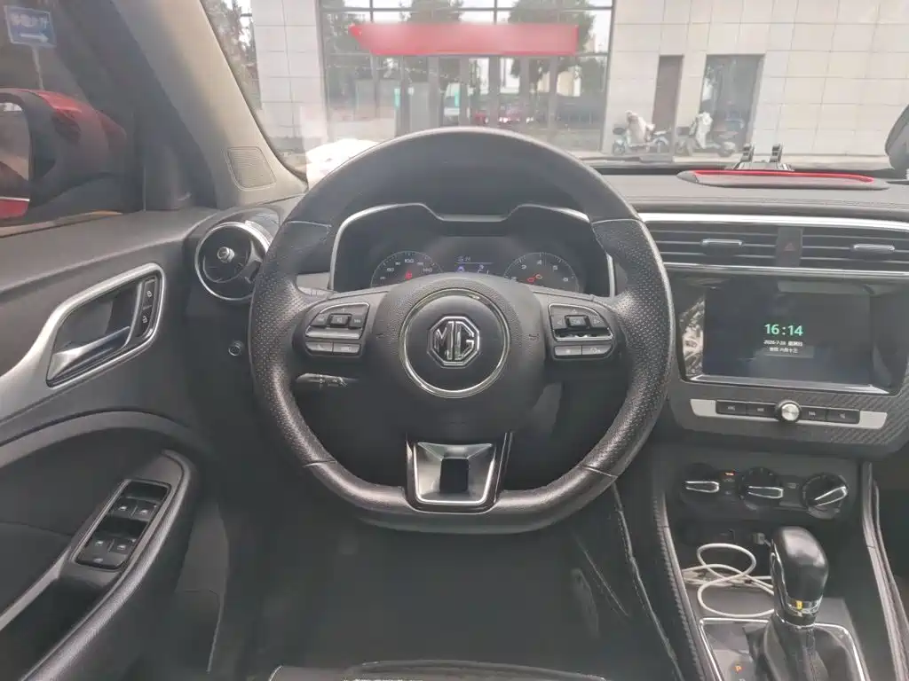 MG ZS 2019