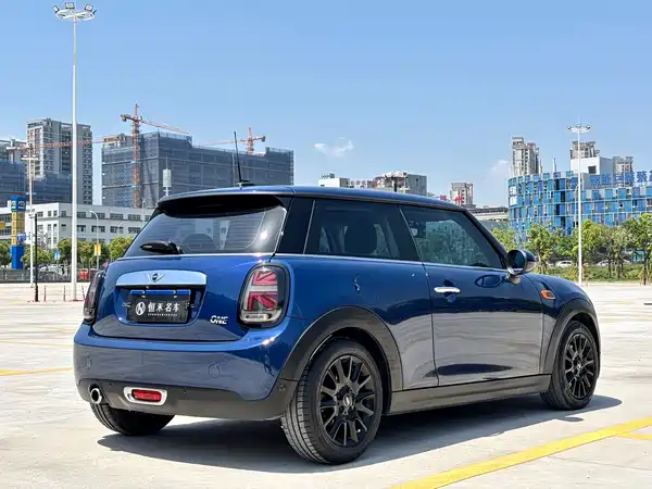MINI 2016
